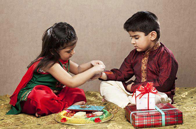 Salman and Arpita -Raksha Bandhan Special - Bollywood's real life brothers and sisters