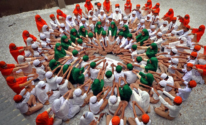 Top 10 Ideas for Independence Day celebrations in your Office-school-2015