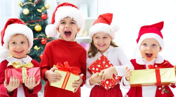 Christmas_Party_Ideas-and-gifts-for-kids