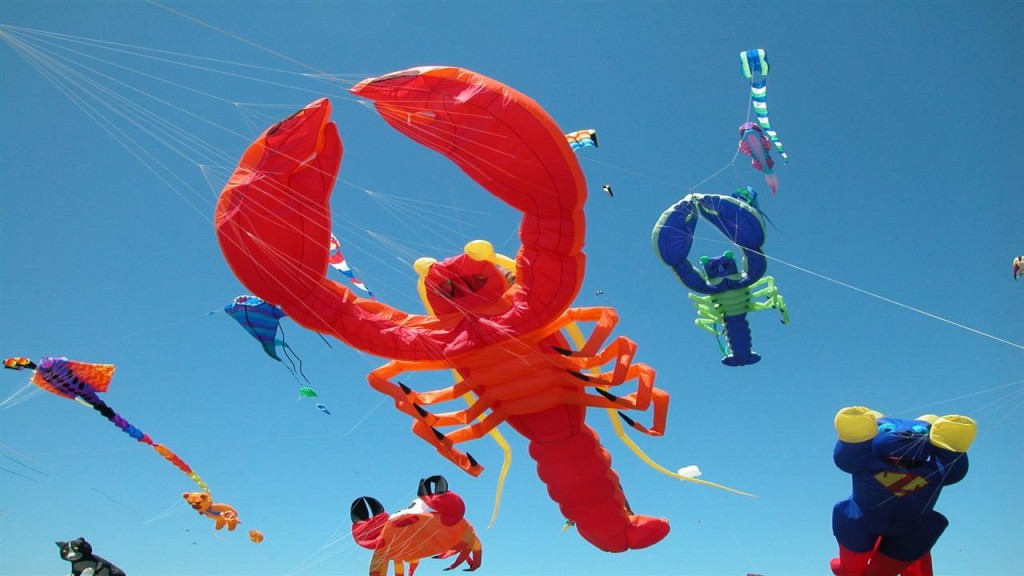 Scorpio_Latest_Different_Style_Kites_in_Makar_Sankranti_Indian_Festival_HD_Wallpapers