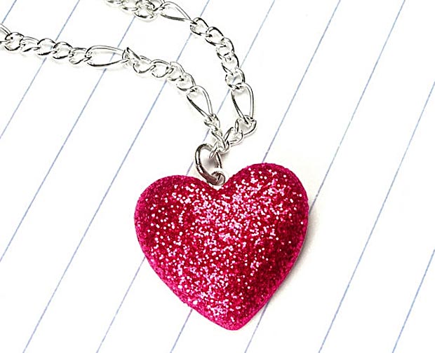 red-color-valentines-day-gift-as-jewelry