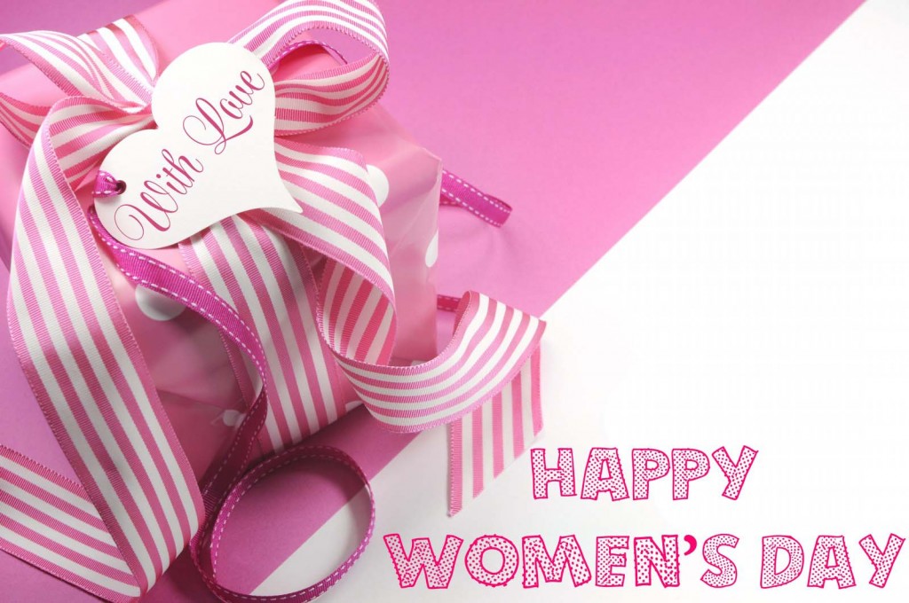 International-Womens-Day-2016-Wallpaper-with-gifts