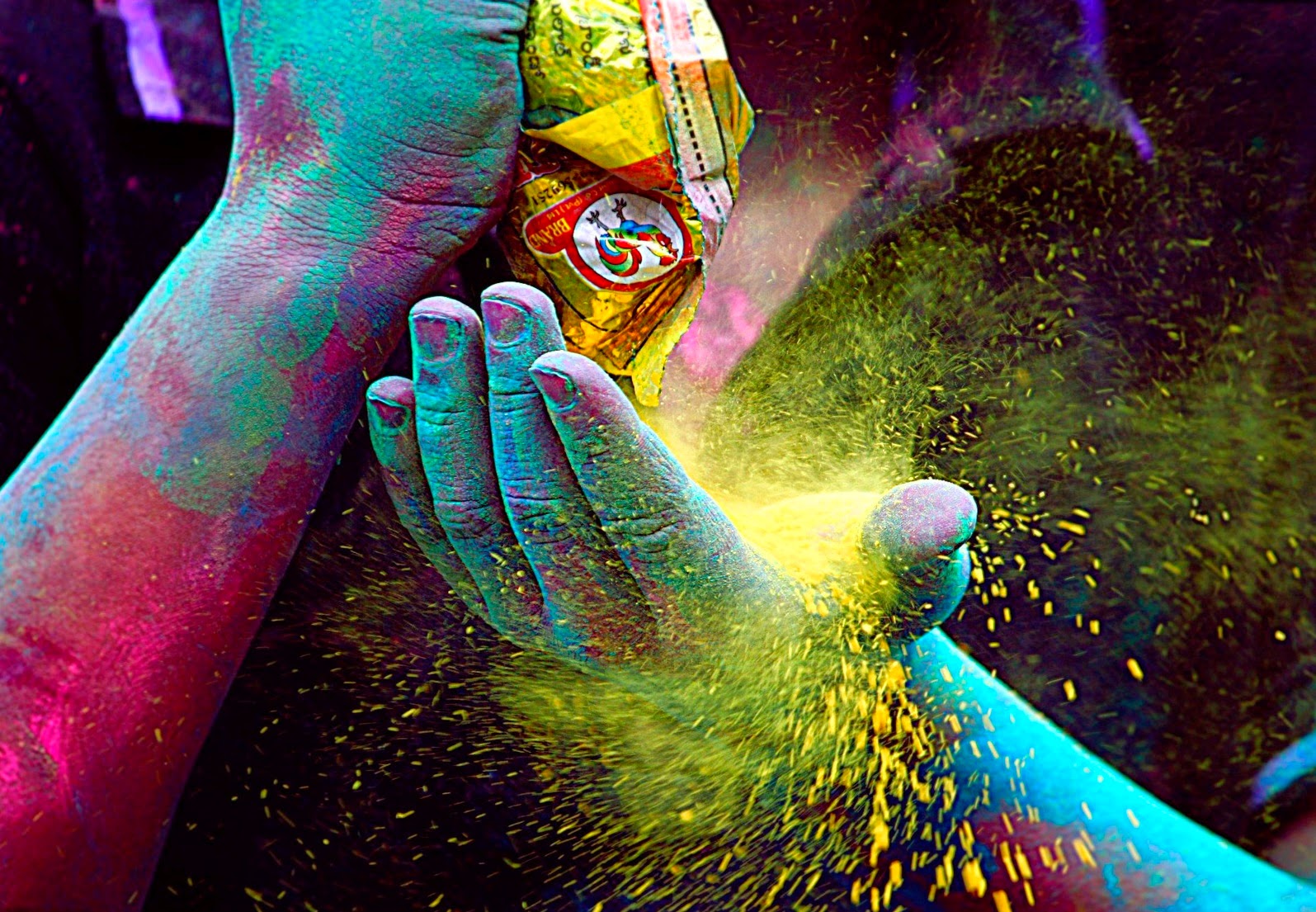 Best) Happy Holi Greetings, Wallpapers, Wishes Free Download