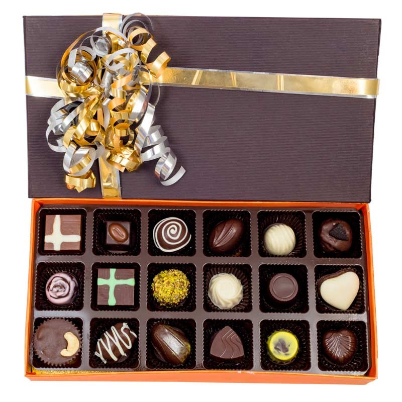 buy-send-Chocolates-onlineVelvet_Fine_Appetizing_Chocolate_Box_-giftease