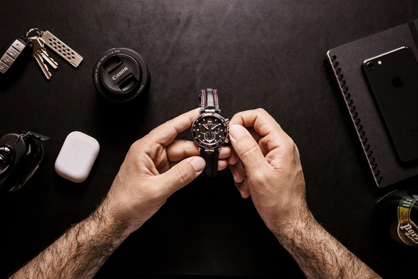 Top 4 Luxury Watches To Wear During Winter